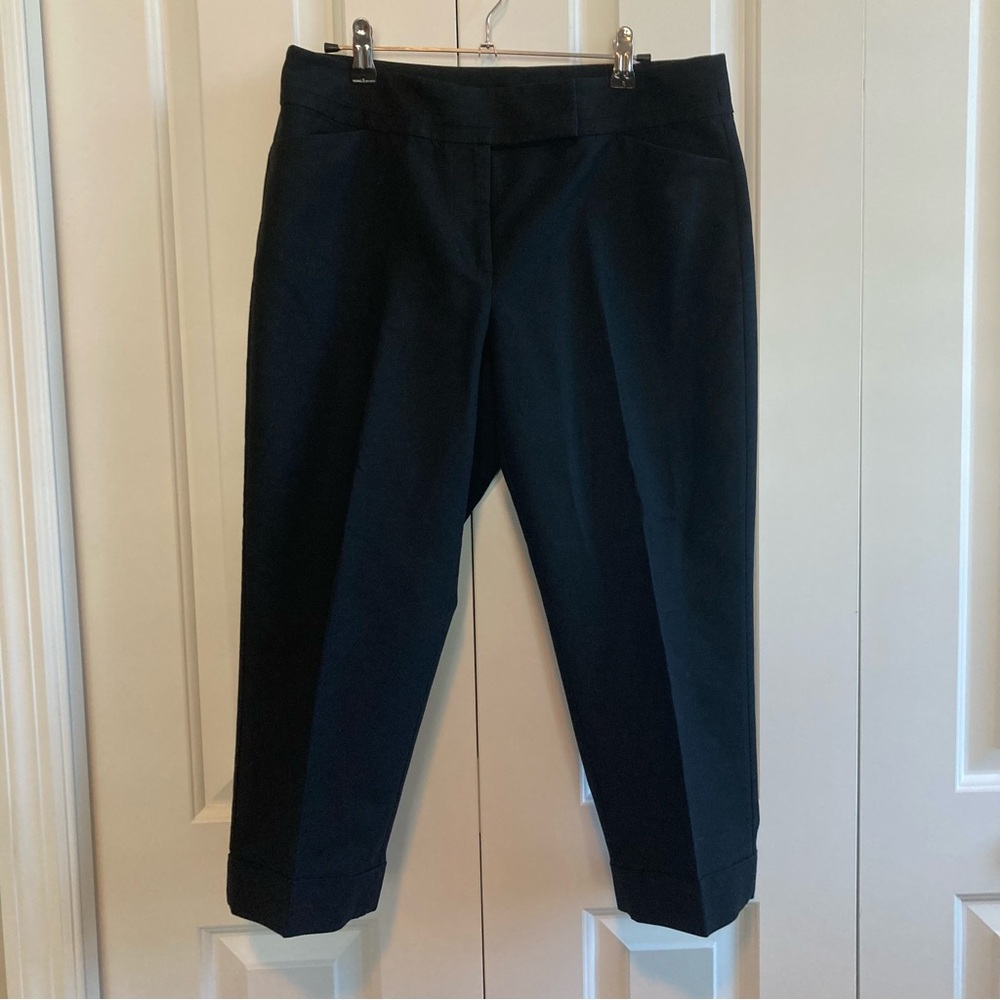 Ann Taylor Black Capri Cuffed Slacks With Front And Back Pockets Curvy 8 Petite